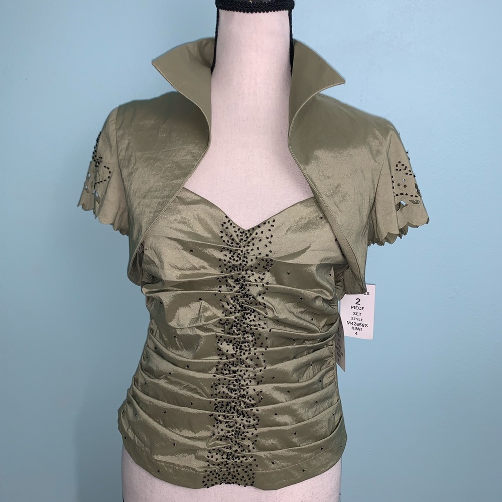 NWT Expo New York 2 Piece Beaded Jacket/Top Set